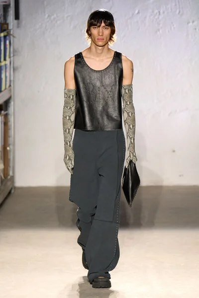 Look 9